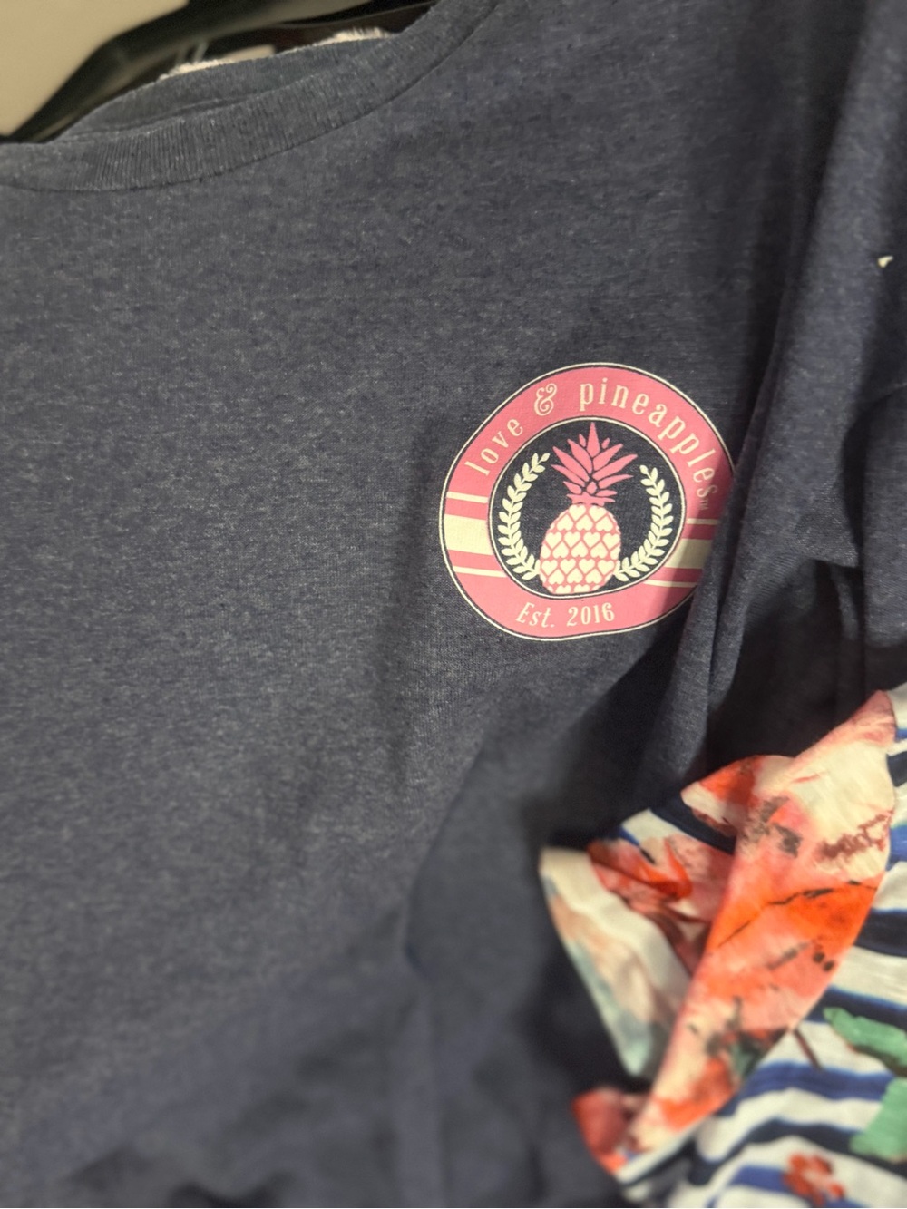 Bundle #9 - 6 Women's XL Items - Pics included - Picture 4 of 7